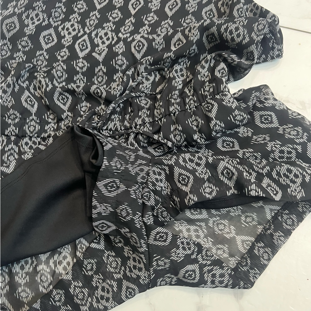 Target Black and Gray Patterned Women's Romper - Picture 3 of 4